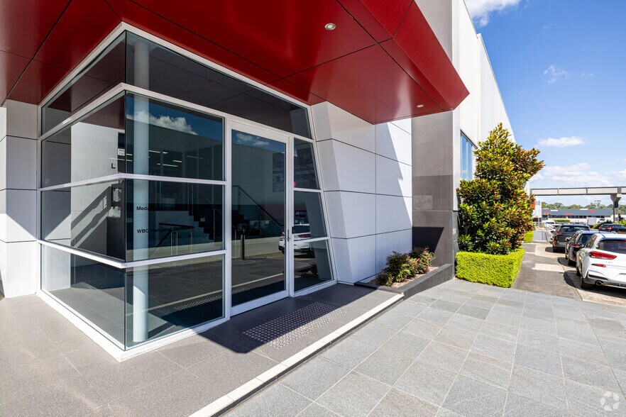 16 Mars Rd, Lane Cove West à louer - Photo du bâtiment - Image 2 de 5