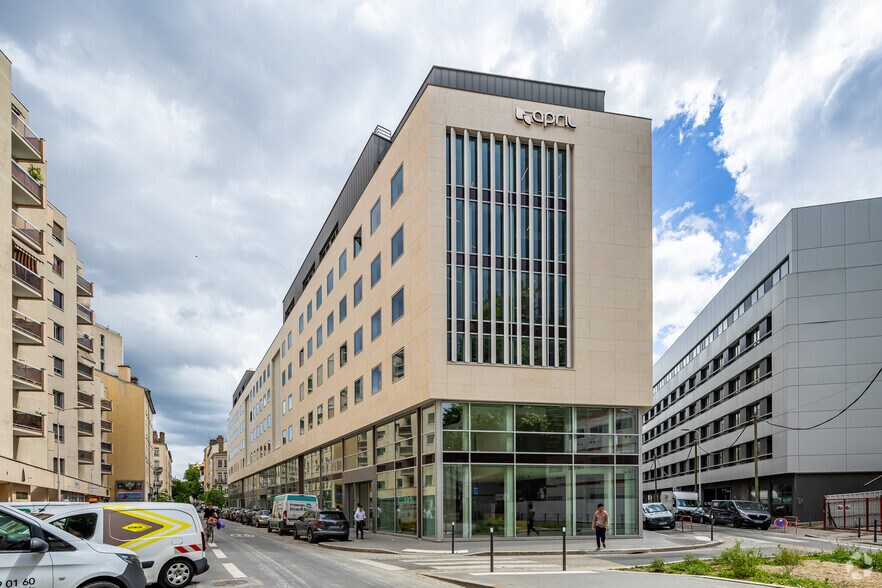 16-18 Rue Juliette Récamier, Lyon for lease - Building Photo - Image 2 of 18
