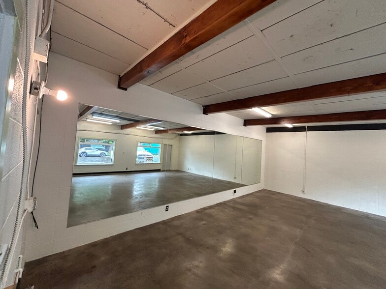 245 Van Buren St, Eugene, OR for lease - Building Photo - Image 3 of 22