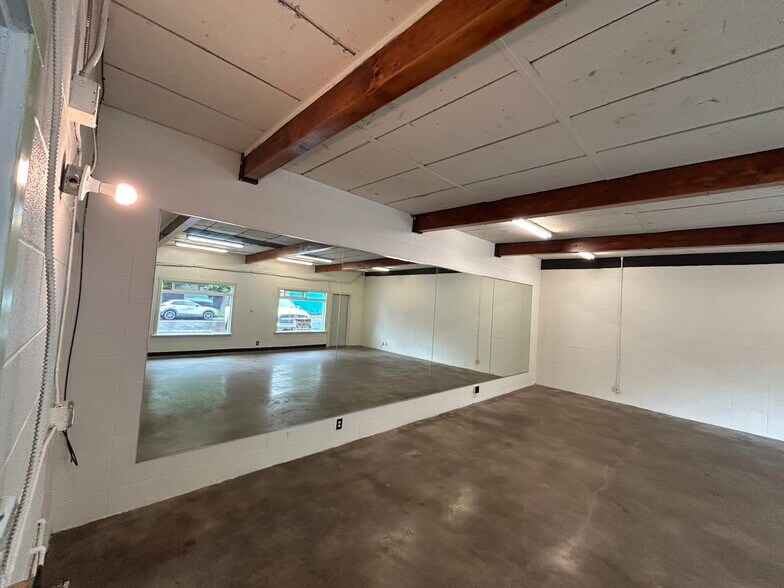245 Van Buren St, Eugene, OR à louer - Photo du bâtiment - Image 3 de 22