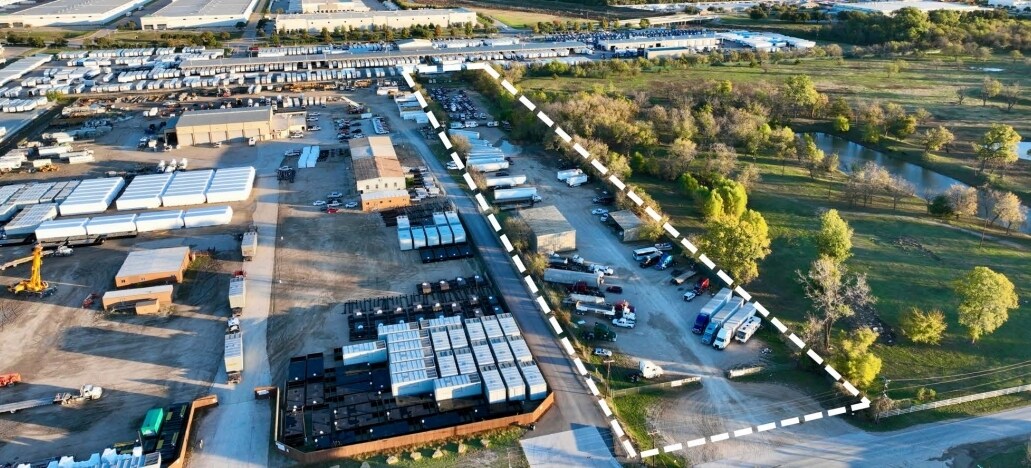 500 W Oakdale Rd, Grand Prairie, TX à louer Photo principale- Image 1 de 2