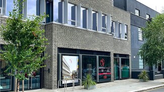 Plus de détails pour 99-111 Freston Rd, Londres - Commerce de détail à louer