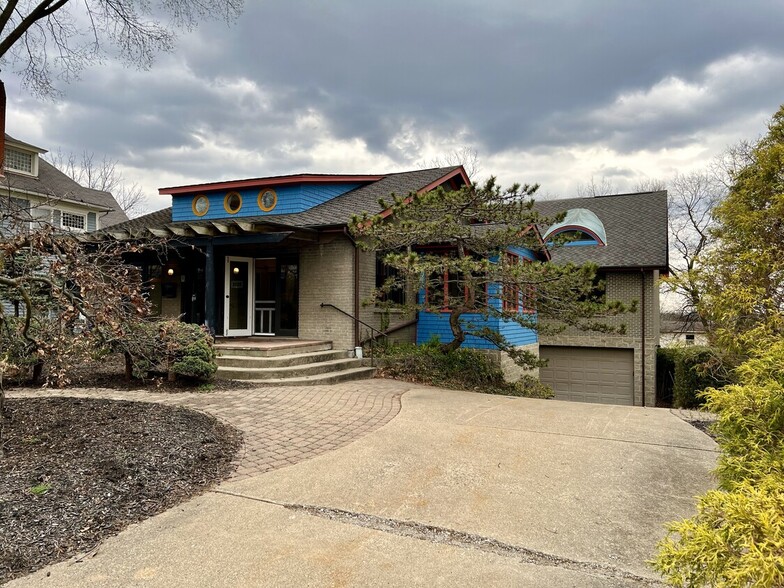 2150 Alpine Pl, Cincinnati, OH for sale - Building Photo - Image 1 of 37