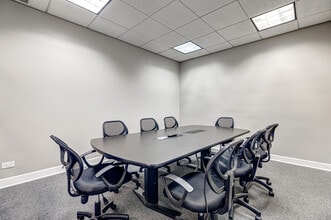 1000 N Milwaukee Ave, Chicago, IL for lease Interior Photo- Image 2 of 7