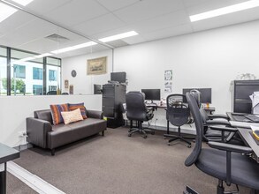 20 Lexington Dr, Bella Vista for lease Interior Photo- Image 2 of 6