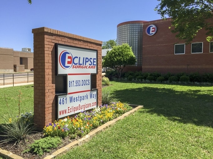 461 Westpark Way, Euless, TX for sale - Building Photo - Image 2 of 5