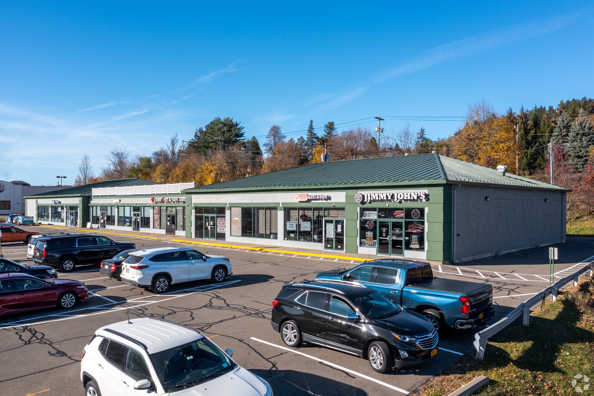 3951 Vestal Pky E, Vestal Township, NY for lease Building Photo- Image 1 of 5