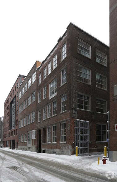 50 Rue Queen, Montréal, QC à louer - Photo du bâtiment - Image 3 de 4