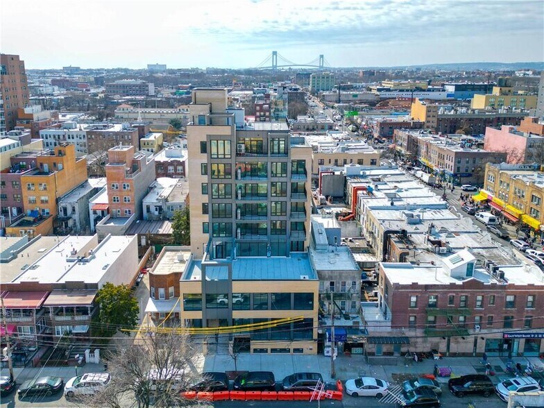 816 58th St, Brooklyn, NY à louer - Photo du bâtiment - Image 2 de 8