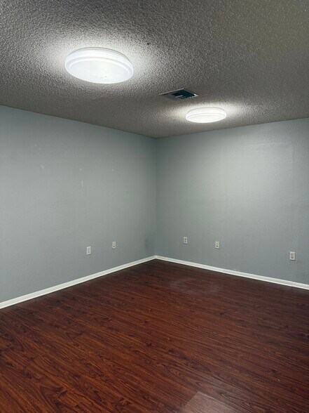 1501 S Pinellas Ave, Tarpon Springs, FL à louer - Photo du bâtiment - Image 3 de 9