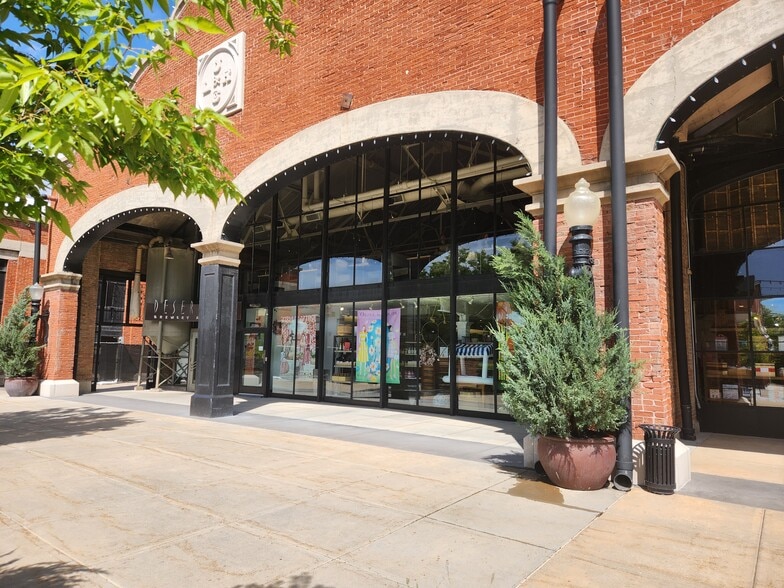 600 S 700 E, Salt Lake City, UT à louer - Photo du bâtiment - Image 2 de 11