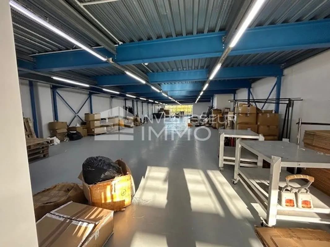 Flex in Pantin for lease Interior Photo- Image 1 of 7