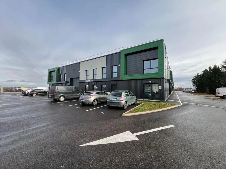 67 Bis Rue Des Aubépines, Villette-d'Anthon à louer - Photo du bâtiment - Image 2 de 17