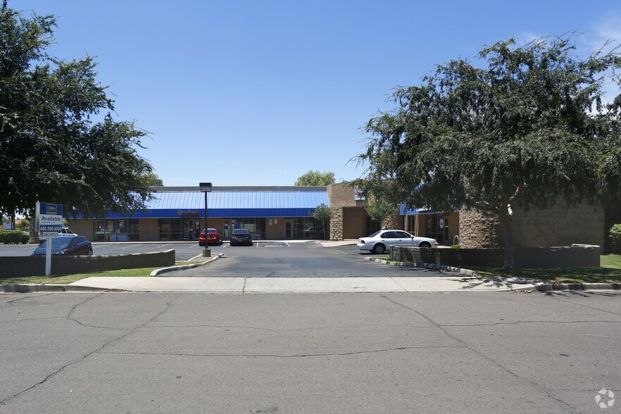 1848 E University Dr, Tempe, AZ à louer - Photo du bâtiment - Image 2 de 6