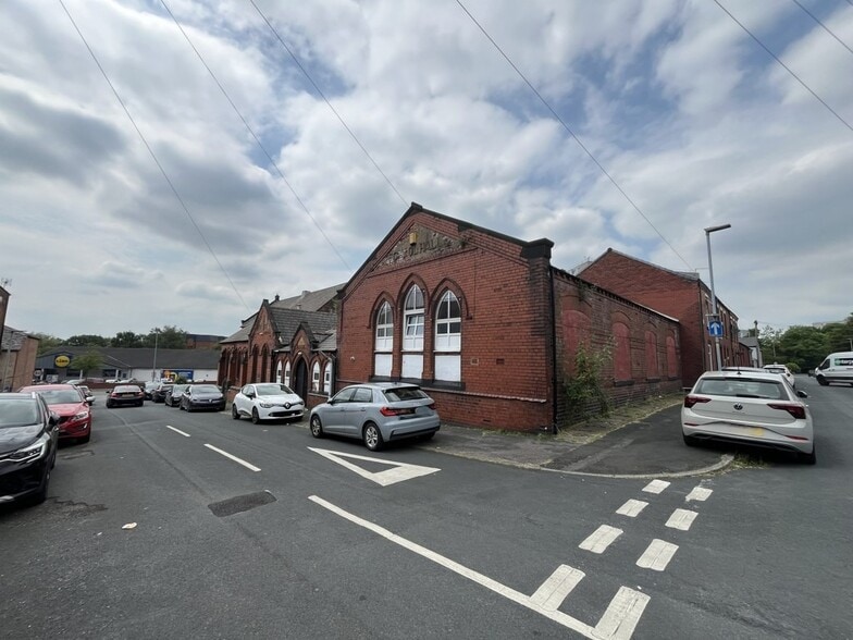 Brookhouse Ter, Wigan à vendre - Photo du bâtiment - Image 2 de 6