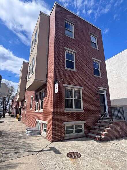 1800 N 18th St, Philadelphia, PA à vendre - Photo principale - Image 1 de 4