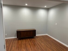 138 Chamberlain Blvd SE, Knoxville, TN for lease Interior Photo- Image 1 of 9