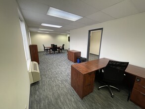 400 N Washington St, Falls Church, VA for lease Interior Photo- Image 2 of 8