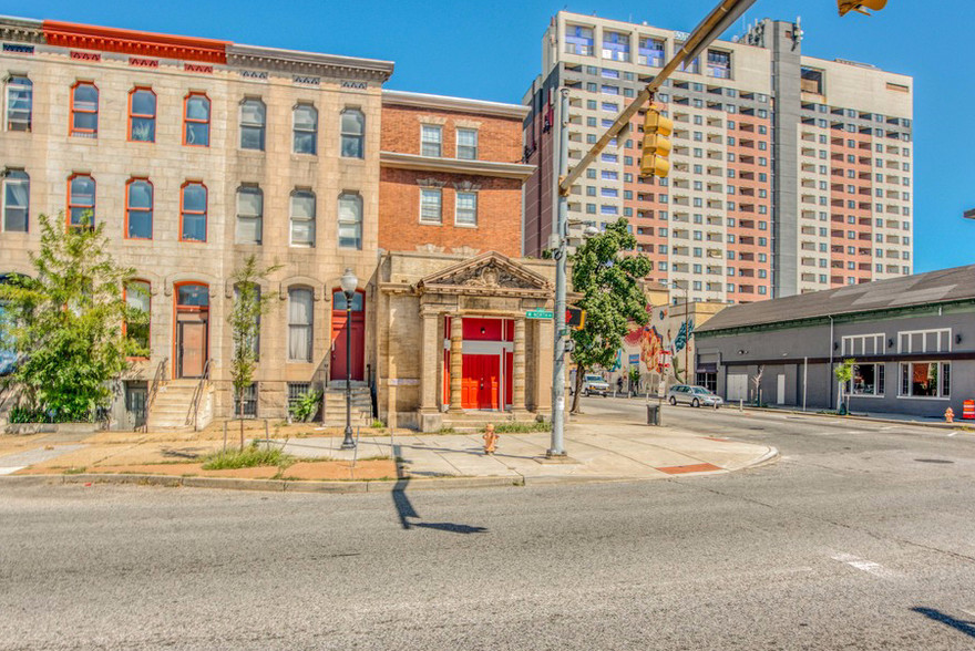 100 W North Ave, Baltimore, MD à vendre - Photo du bâtiment - Image 1 de 1