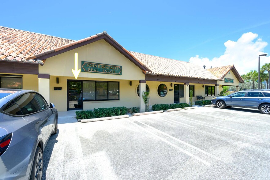 The Alhambra, Jupiter, FL for lease - Building Photo - Image 3 of 15