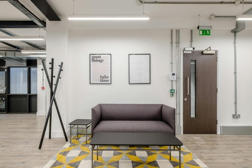 8 Rosebery Ave, Londres à louer - Photo intérieure - Image 3 de 10