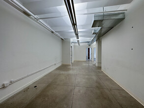 225 Broadway, New York, NY for lease Interior Photo- Image 2 of 5