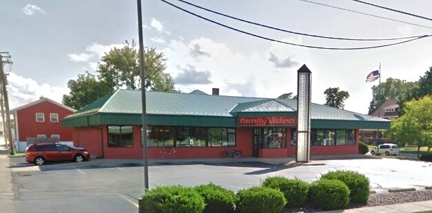 103 E Kent St, Streator, IL à louer - Photo du bâtiment - Image 2 de 4