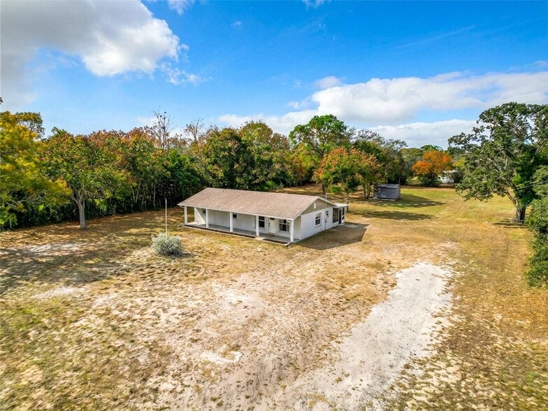 9421 Sunshine Grove Rd, Brooksville, FL for sale - Primary Photo - Image 1 of 9