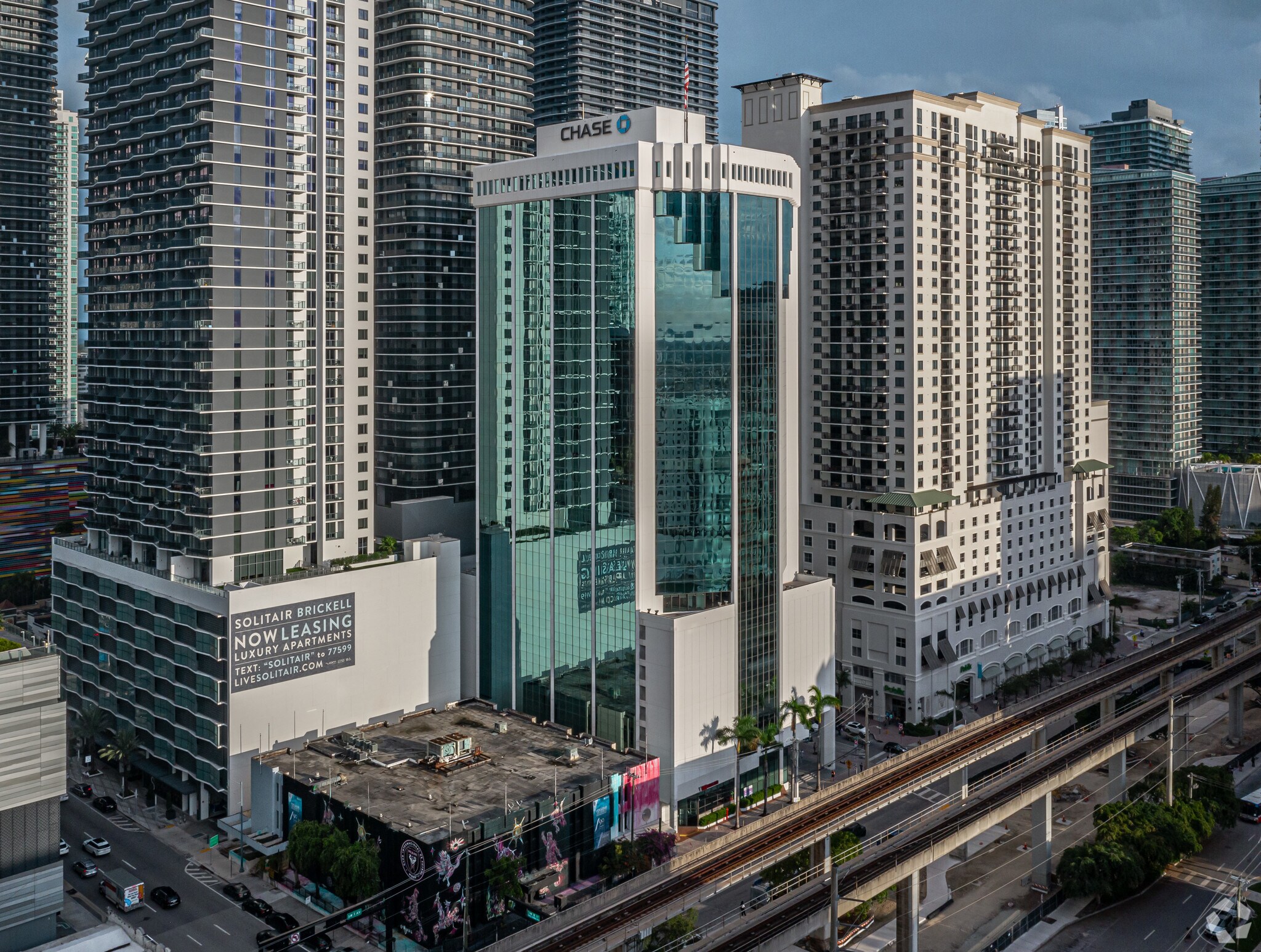 80 SW 8th St, Miami, FL à louer Photo du bâtiment- Image 1 de 3
