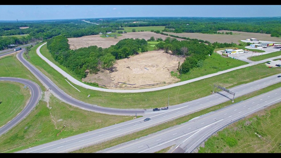 25101 122nd Trl, Marshall, MO for sale - Primary Photo - Image 1 of 6