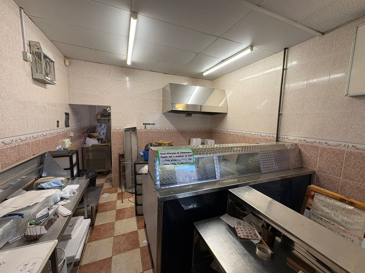 56 Turner Ln, Ashton Under Lyne, GTM OL6 8LP - Unité GRND - - Photo intérieure - Image 2 of 4