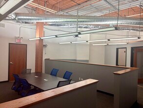 25 S Grove Ave, Elgin, IL for lease Interior Photo- Image 1 of 6
