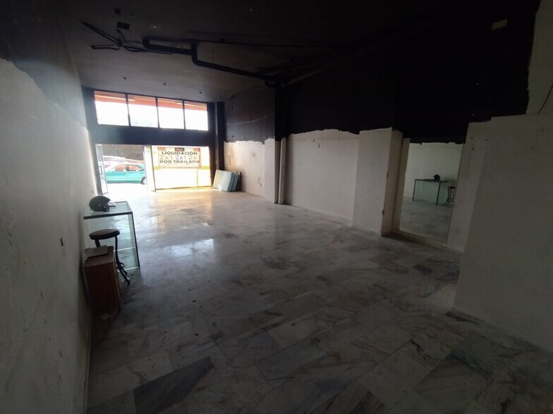 Retail in Cáceres, Cáceres for sale - Building Photo - Image 3 of 4