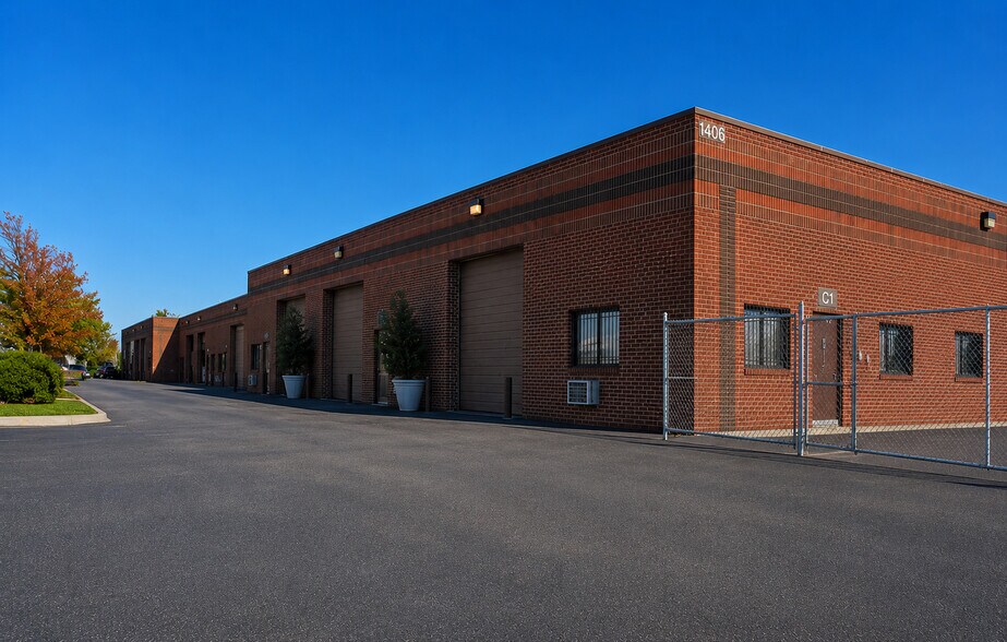 1414 Ritchie Marlboro Rd, Capitol Heights, MD à louer - Photo du bâtiment - Image 2 de 4