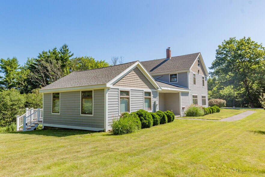61 County Rd, Gorham, ME à vendre - Photo du bâtiment - Image 3 de 17