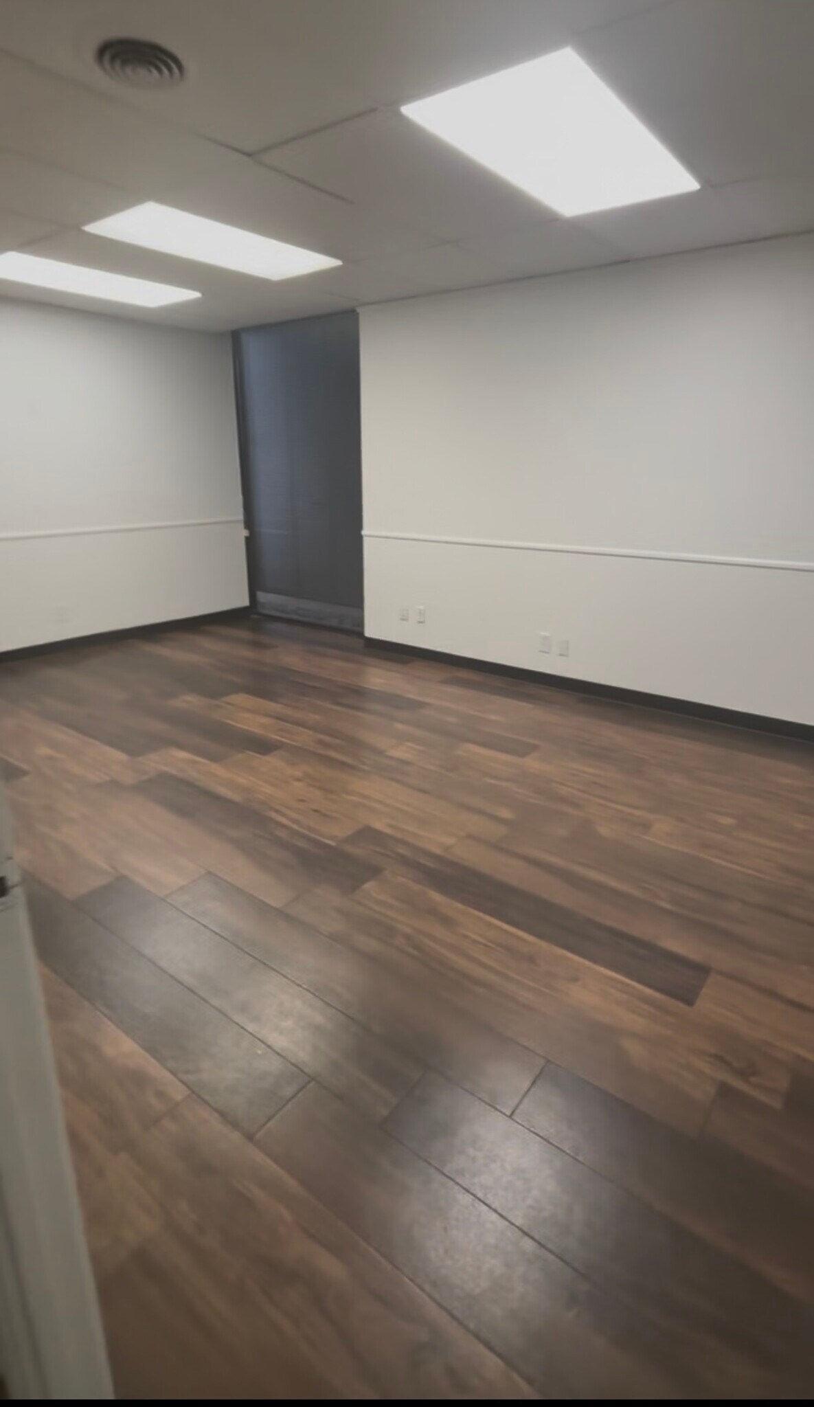 1425 W Pioneer Dr, Irving, TX for lease Interior Photo- Image 1 of 3