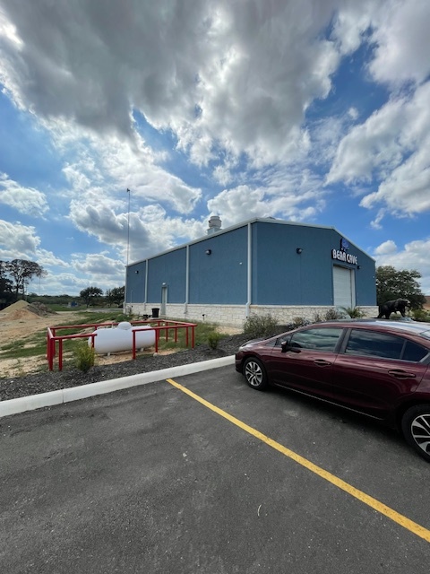 4061 County Road 342, La Vernia, TX for lease Building Photo- Image 1 of 7