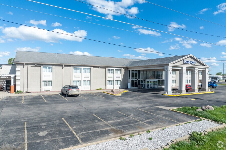 4685 NE 14th St, Des Moines, IA à vendre - Photo du bâtiment - Image 2 de 32