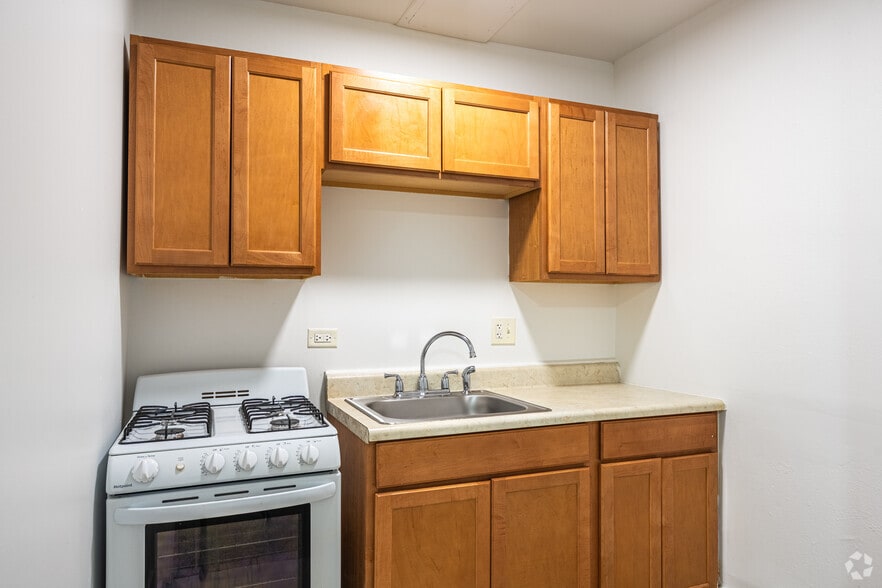 5501 W Washington Blvd, Chicago, IL for sale - Interior Photo - Image 2 of 14