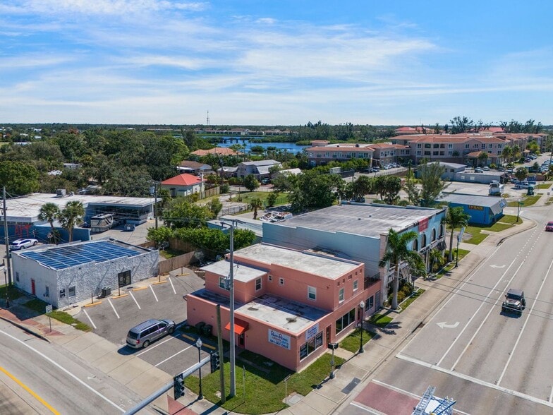 901 S Tamiami Trl, Nokomis, FL à vendre - Photo du bâtiment - Image 1 de 12