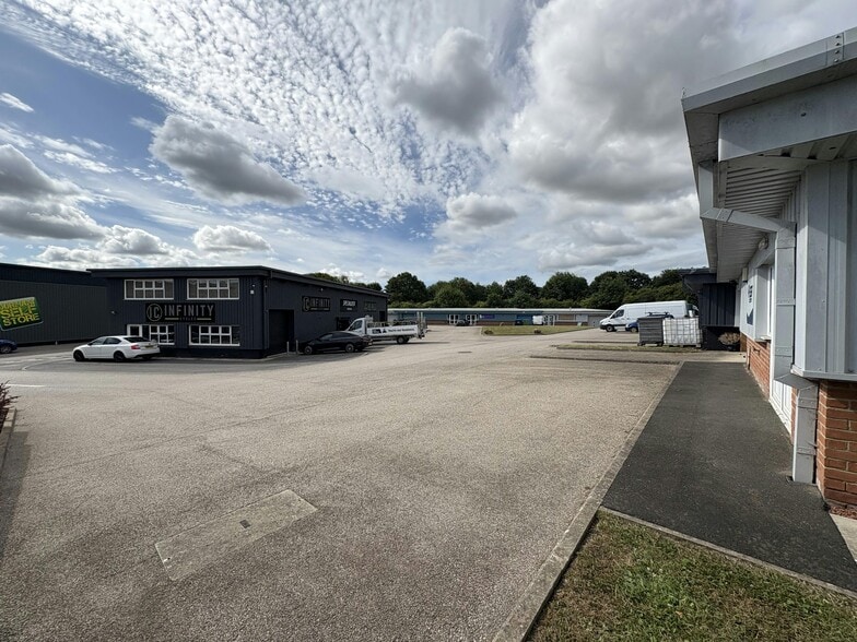 Mill Rd, Durham for lease - Building Photo - Image 3 of 3