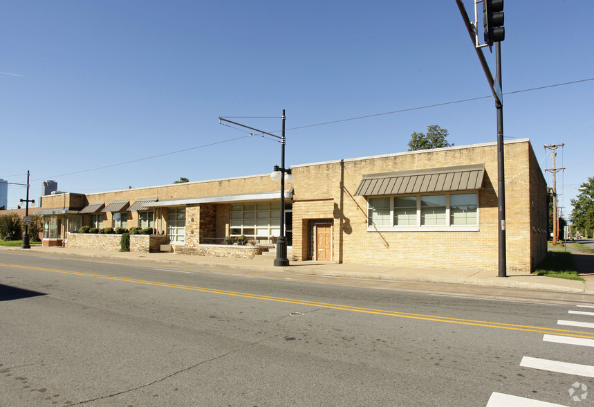 321 N Maple St, North Little Rock, AR for lease - Building Photo - Image 2 of 8