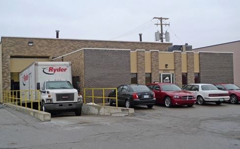 13111 Newburgh Rd, Livonia, MI for lease - Building Photo - Image 3 of 6
