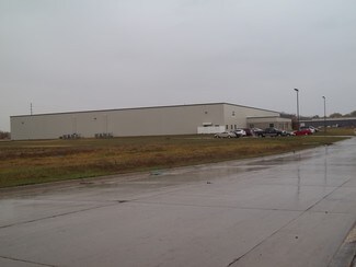 Plus de détails pour 2205 6th Ave S, Clear Lake, IA - Industriel à louer