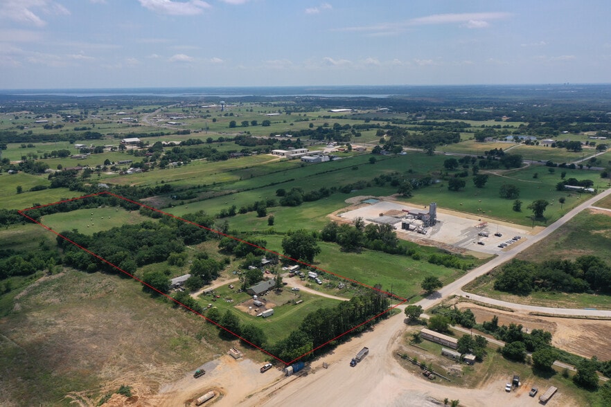 8858 Stewart Rd, Cross Roads, TX for sale - Building Photo - Image 3 of 21