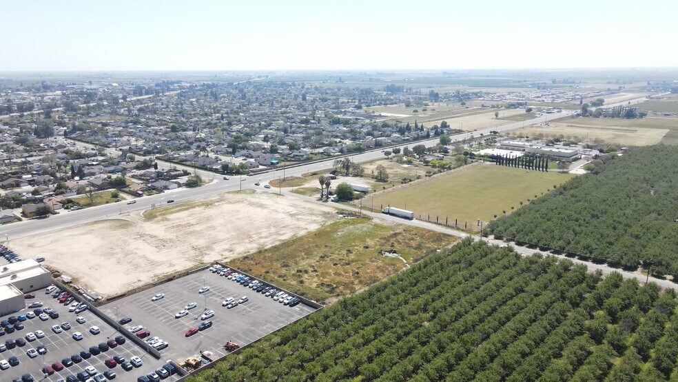 8938 Rose Avenue, Selma, CA à vendre - Photo du bâtiment - Image 2 de 5