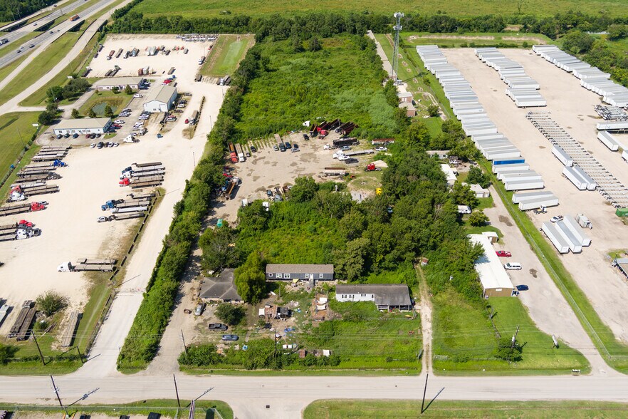 8186 Miller Rd 3, Houston, TX à vendre - Photo du bâtiment - Image 1 de 13