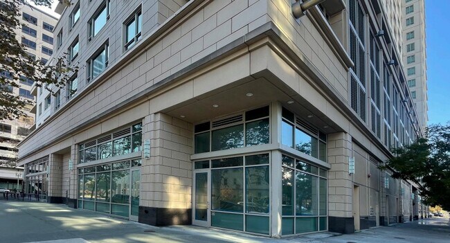 More details for 100 Grand Ave, Oakland, CA - Retail for Lease