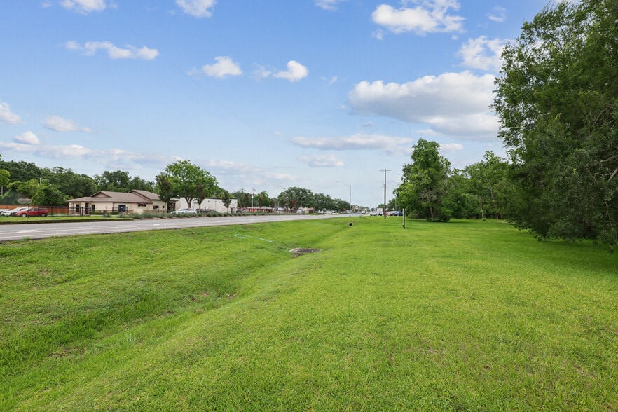 508 Wakefield Dr, League City, TX for sale - Building Photo - Image 3 of 15