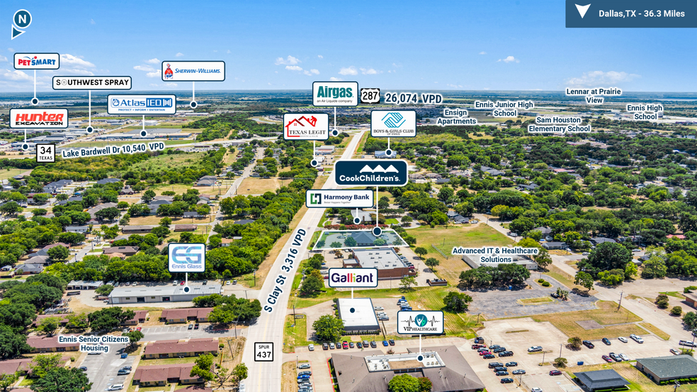805 S Clay St, Ennis, TX for sale - Building Photo - Image 3 of 5